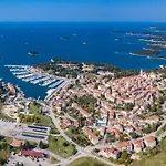Beautiful I With Pool In Porec Near The Aquapark Mugeba