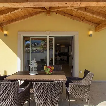 Villa Beautiful I With Pool In Porec Near The Aquapark Mugeba