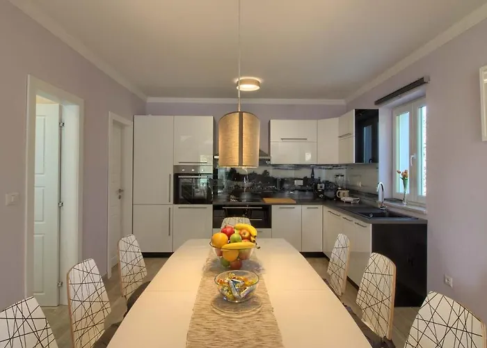 Βίλα Beautiful I With Pool In Porec Near The Aquapark